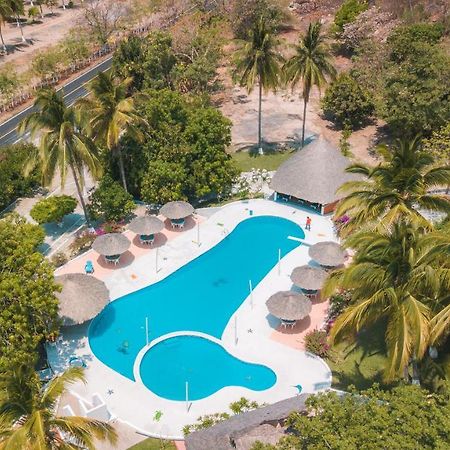 Hotel Y Club Campestre Altos Paraiso Пуерто-Ескондідо Екстер'єр фото