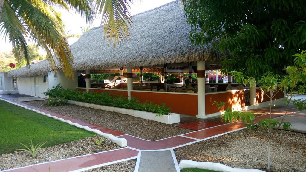 Hotel Y Club Campestre Altos Paraiso Пуерто-Ескондідо Екстер'єр фото
