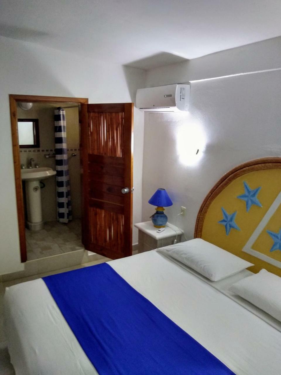 Hotel Y Club Campestre Altos Paraiso Пуерто-Ескондідо Екстер'єр фото