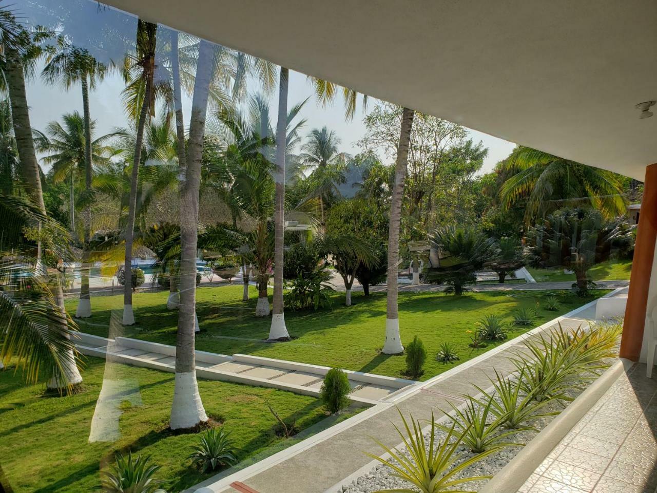 Hotel Y Club Campestre Altos Paraiso Пуерто-Ескондідо Екстер'єр фото
